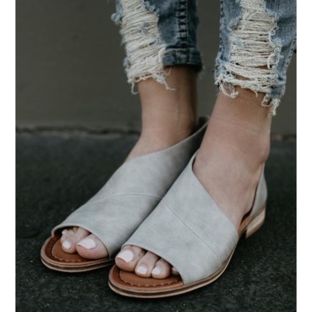 GRAY CUTOUT PEEP TOE FLAT SANDAL - Picture 2 of 2